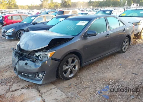 2014 Toyota Camry Se Sport z USA, uszkodzony, nr VIN 4T1BF1FK1EU447616